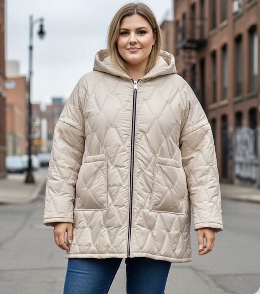 Picture of CURVY GIRL QUILTED JACKET WITH DIAMOND PATTERN